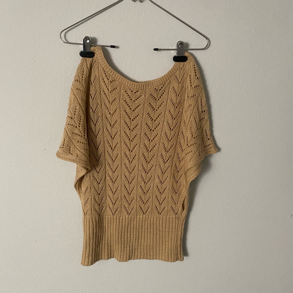 Derek Heart Tan Crew Neck Sweater with Chevron Pattern
